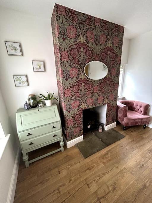 Two Bed Charming *
