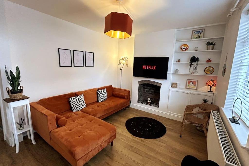 Two Bed Charming Crewe